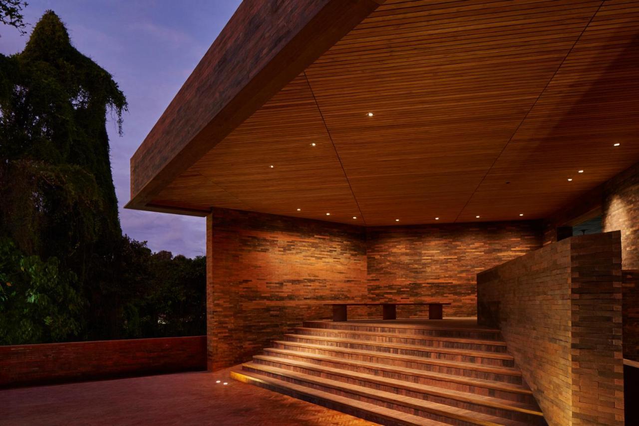 Potato Head Suites & Studios Seminyak  Ngoại thất bức ảnh The amphitheater at the University of Notre Dame, Indiana